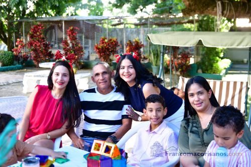 Compartir navideño personal odontologia san vicente de paul_00004