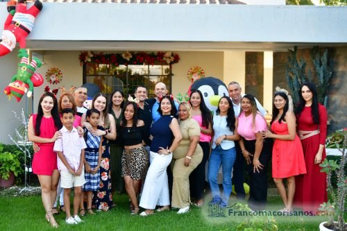 Compartir navideño personal odontologia san vicente de paul_00020