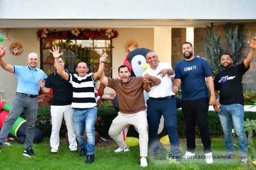 Compartir navideño personal odontologia san vicente de paul_00025