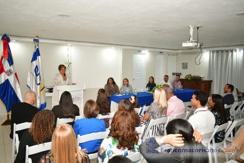 Conferencia y juramentacion de la asociacion de odontologia_00030