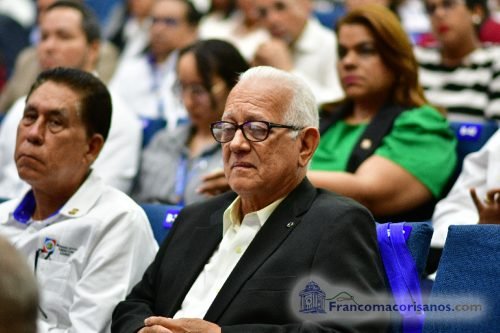 Foro aborda el futuro de la provincia Duarte_00008