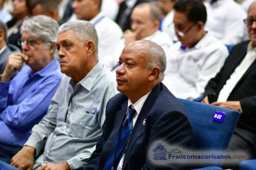 Foro aborda el futuro de la provincia Duarte_00022