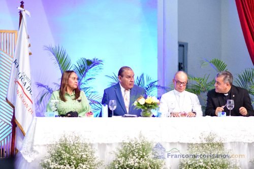Foro aborda el futuro de la provincia Duarte_00029