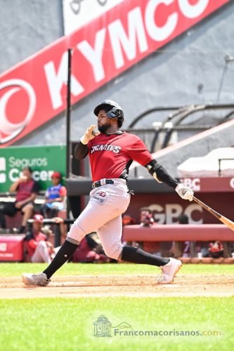 Gigantes muestran podero equipo para inicio LIDOM 2025_00015