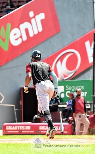 Gigantes muestran podero equipo para inicio LIDOM 2025_00022