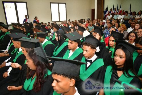 Graduacion Liceo Pedro Henriquez Ureña-Sept 00008
