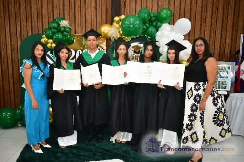 Graduacion Liceo Pedro Henriquez Ureña-Sept 00011