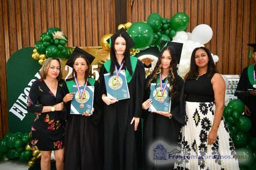 Graduacion Liceo Pedro Henriquez Ureña-Sept 00028