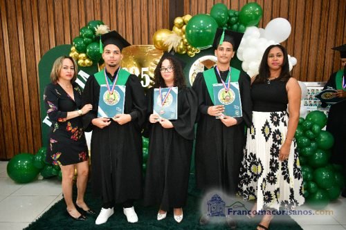 Graduacion Liceo Pedro Henriquez Ureña-Sept 00029