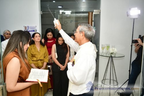 Inauguracion Consultorio Dr Carla Henriquez_00009