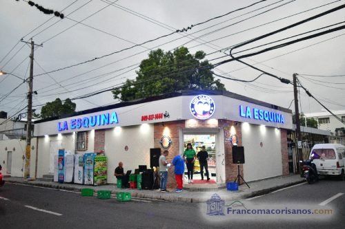 Inauguracion 'La Esquina' Luis Camilo_00007