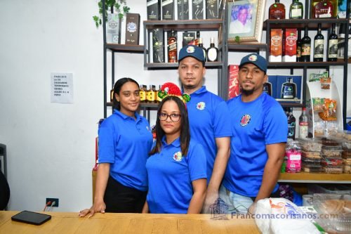 Inauguracion 'La Esquina' Luis Camilo_00010