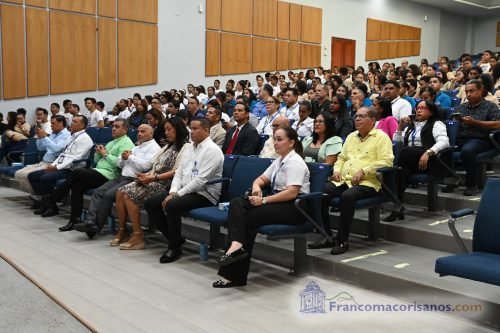Proyección documental Islas de Plástico_00006