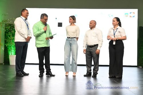 Proyección documental Islas de Plástico_00019