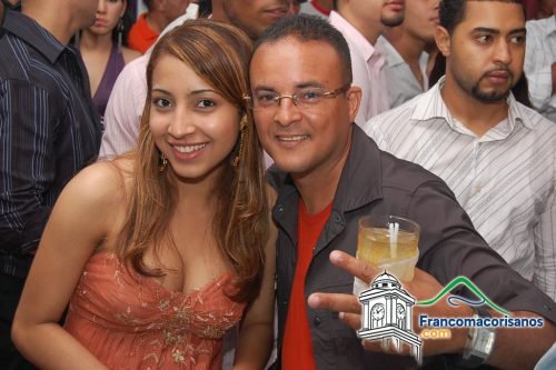 Tbt 2009 Julián Oro Duro En Luffero Café, Cuando Yiyo Sarante Era Corista 09