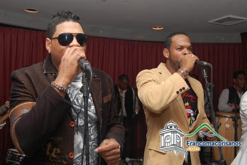 Tbt 2009 Julián Oro Duro En Luffero Café, Cuando Yiyo Sarante Era Corista 13