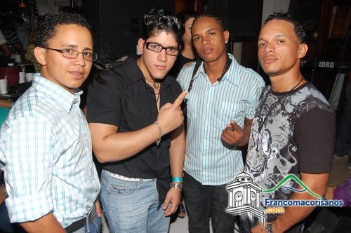 Tbt 2009 Julián Oro Duro En Luffero Café, Cuando Yiyo Sarante Era Corista 18