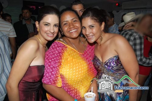 Tbt 2009 Julián Oro Duro En Luffero Café, Cuando Yiyo Sarante Era Corista 28