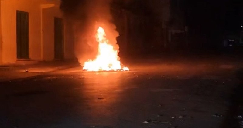 Se registraron protestas en contra de los apagones en diferentes puntos del Cibao.
