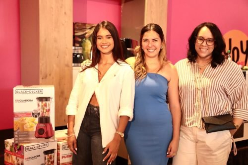 0107-Gisselle Sandoval, Georgina Cisneros y Masiel Mateo