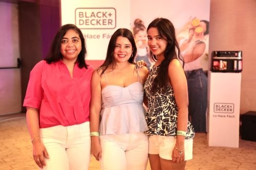 0111-Lucia Díaz, Marcelle Dacosta y Melanie Tejada