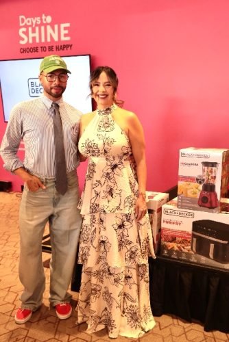 0115-Alex Miller y Janeth García
