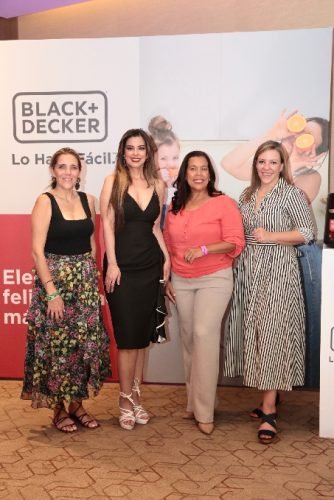 0119-Gabriela Batres, Kris Viñas, Ivonne Cuesta y Jimena Rubio