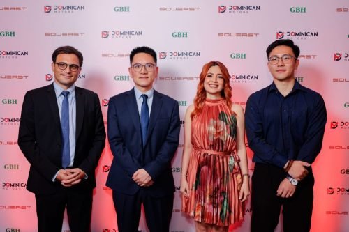 1- Foto Principal 6444-Sebastián Proux, Dong Zhou, Ashley Portes y Wu Fan