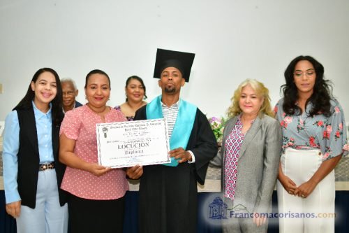 31 graduacion escuela de locucion otto rivera_00022