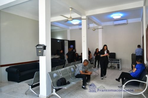 Alcalde Alex Díaz entrega dos funerarias municipales en SFM_00005