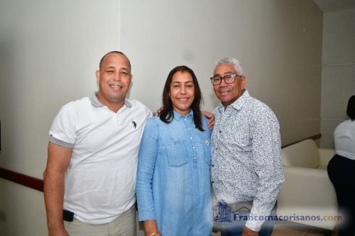 Alcalde Alex Díaz entrega dos funerarias municipales en SFM_00015