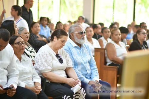 Artistas francomacorisanos rinden emotivo homenaje en el último adios al maestro Henry Hierro_00005