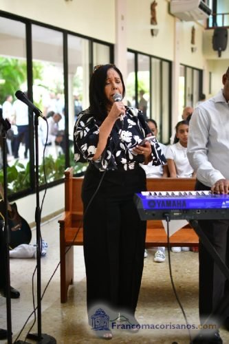 Artistas francomacorisanos rinden emotivo homenaje en el último adios al maestro Henry Hierro_00012