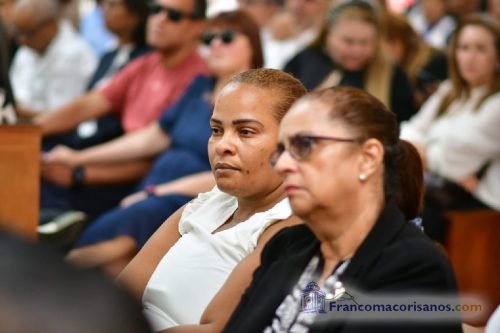 Artistas francomacorisanos rinden emotivo homenaje en el último adios al maestro Henry Hierro_00019