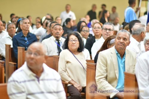 Artistas francomacorisanos rinden emotivo homenaje en el último adios al maestro Henry Hierro_00023