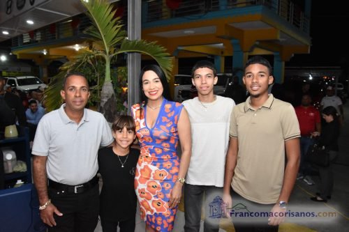 Auto Franklin inaugura 15.ª «Feria del Amor»_00030