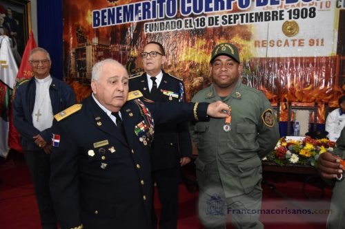 Bombero en el ayuntamiento_00109