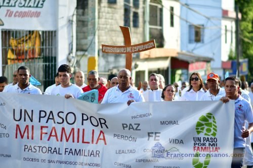 Caminata Un paso por la familia_00025