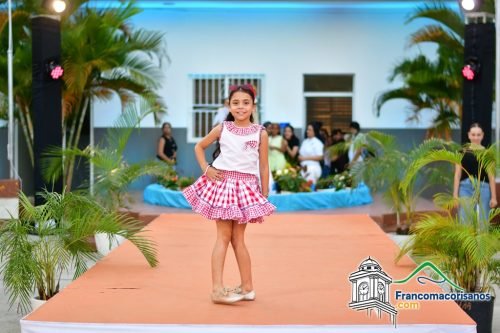 Colegio La Altagracia Presentó Pasarela Talent Show 13
