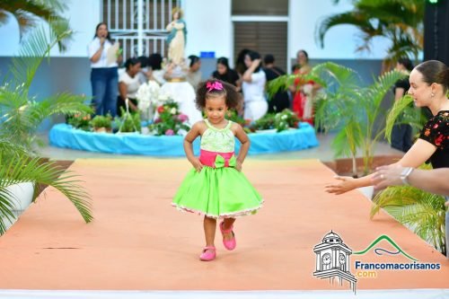 Colegio La Altagracia Presentó Pasarela Talent Show 36