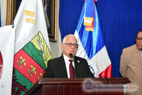 Conferencia Tres Poemas Audiovisuales para La Patria_00005