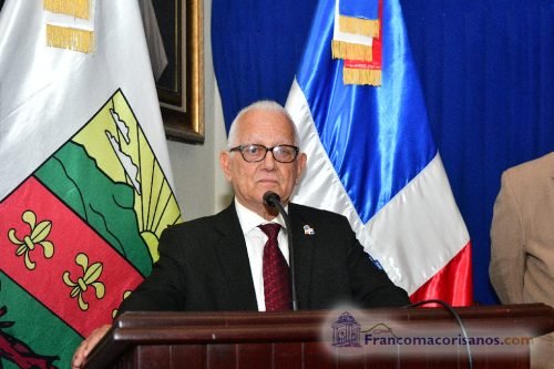 Conferencia Tres Poemas Audiovisuales para La Patria_00006