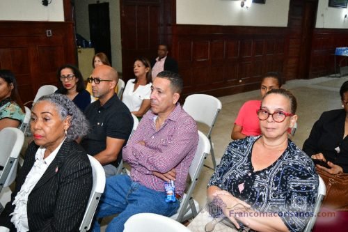 Conferencia Tres Poemas Audiovisuales para La Patria_00016