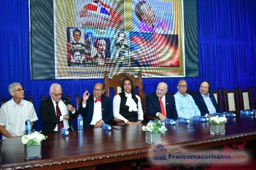 Conferencia Tres Poemas Audiovisuales para La Patria_00025