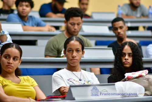 Conferencia UCNE Sept 2025_00016