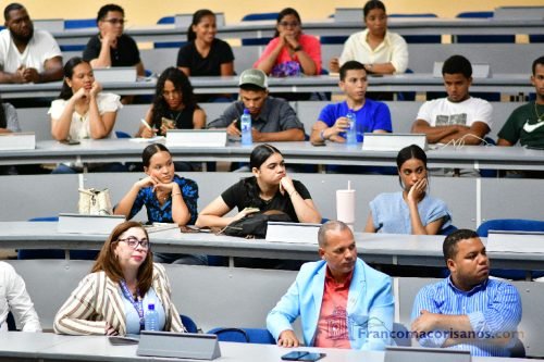 Conferencia UCNE Sept 2025_00025