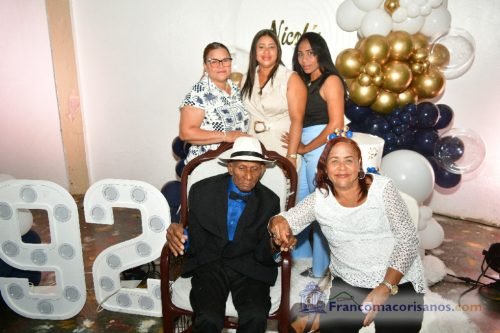 Cumpleaños de 92 de Nicolas Reyes_00022