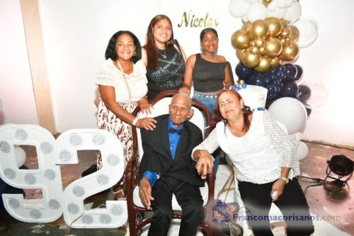 Cumpleaños de 92 de Nicolas Reyes_00030