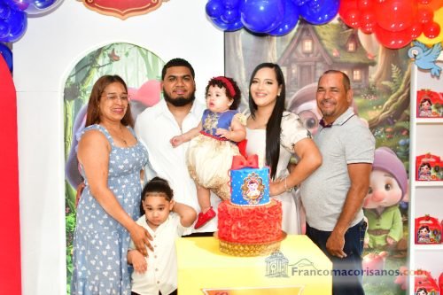 Cumpleaños de Niña Litsy Miracles Rodríguez Martínez en Still Brill 2025_00025