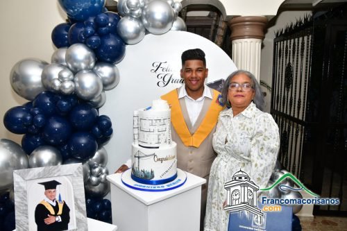 Fiesta De Graduacion De Oriol Almontes Ramos 11